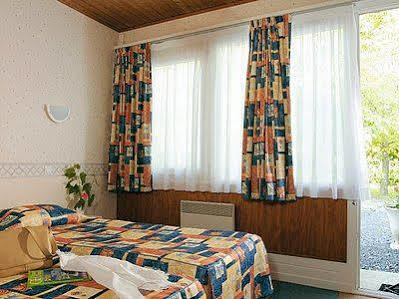 Logis Clermotel - Hotel & Restaurant 아네 외부 사진